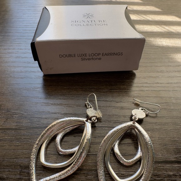 Avon Double Luxe Loop Drop Earrings 2016 *FLAW* - Picture 3 of 6